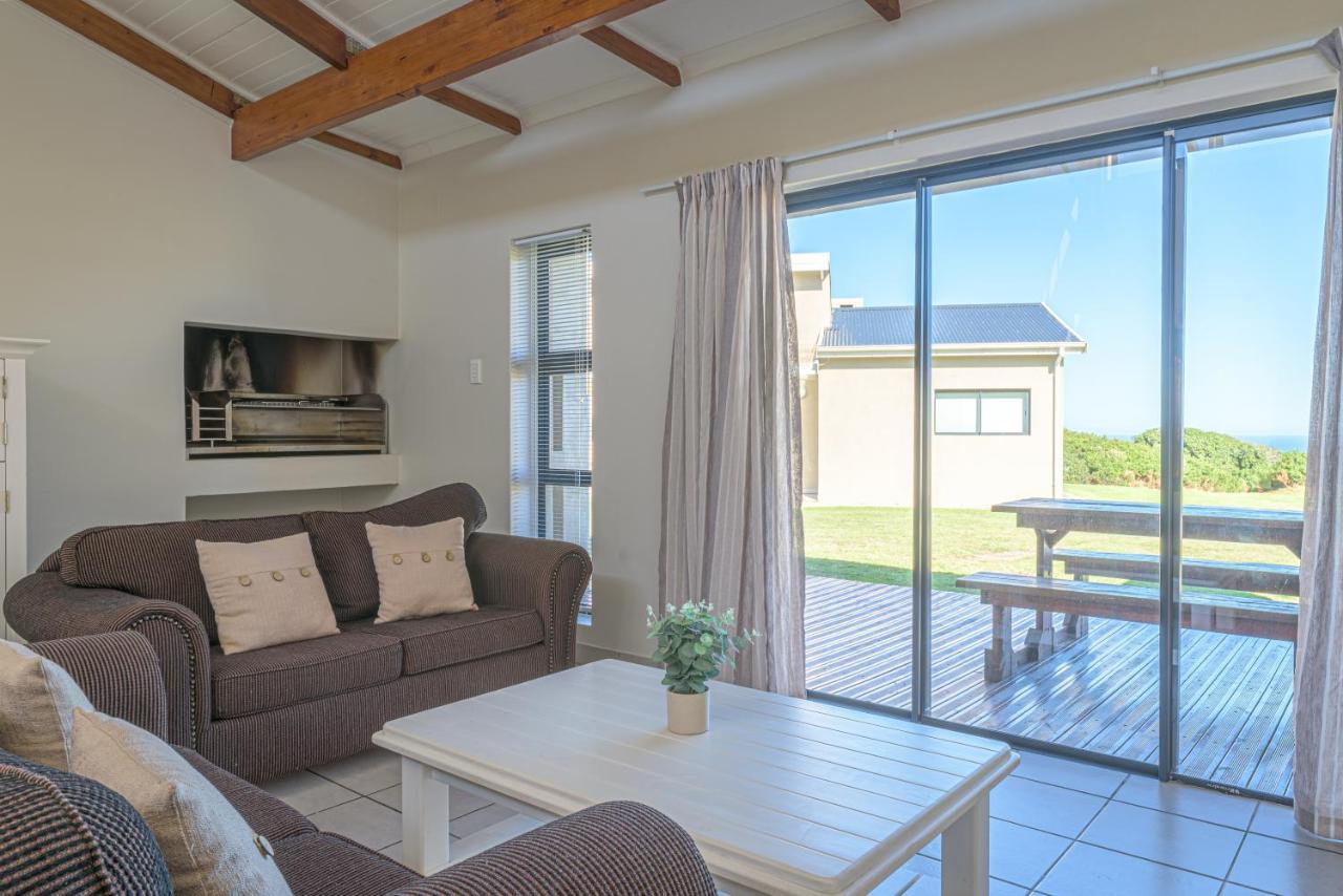 Fynbos Golf And Country Estate Hotel Eersterivierstrand Exterior photo