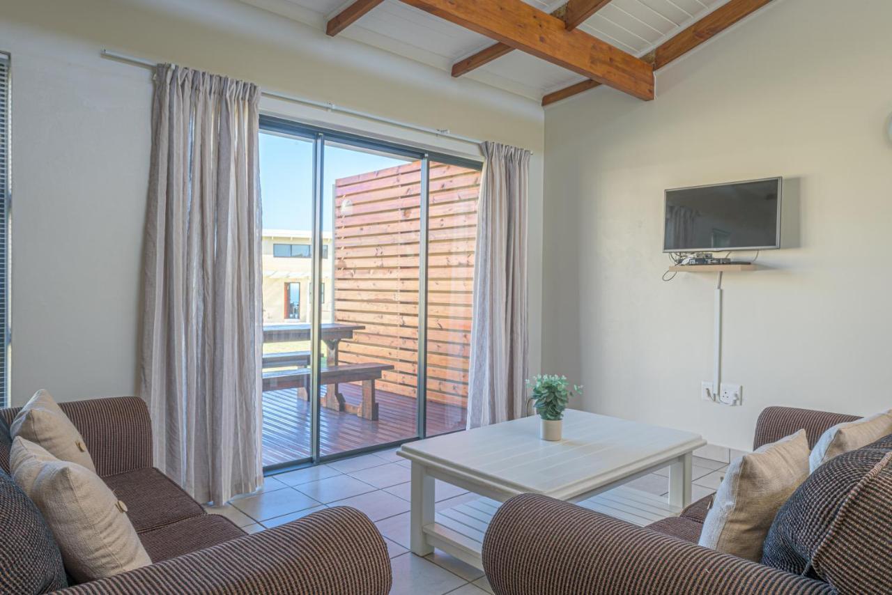 Fynbos Golf And Country Estate Hotel Eersterivierstrand Exterior photo